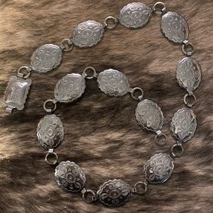 Vintage oval concho belt